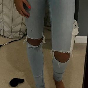 HOLLISTER Ripped light wash jeans